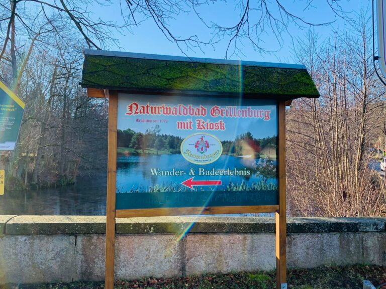 naturbadesee-wegweiser